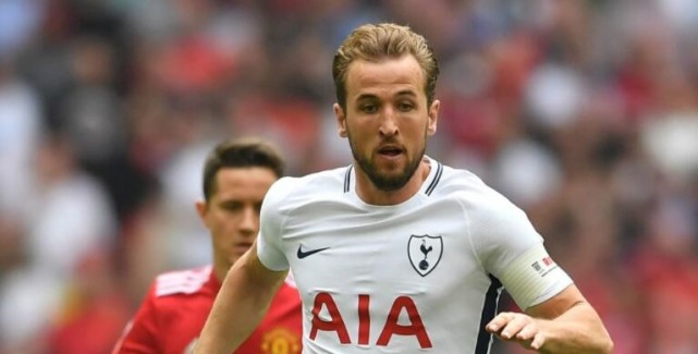 要么稍稍偏 要么稍稍偏